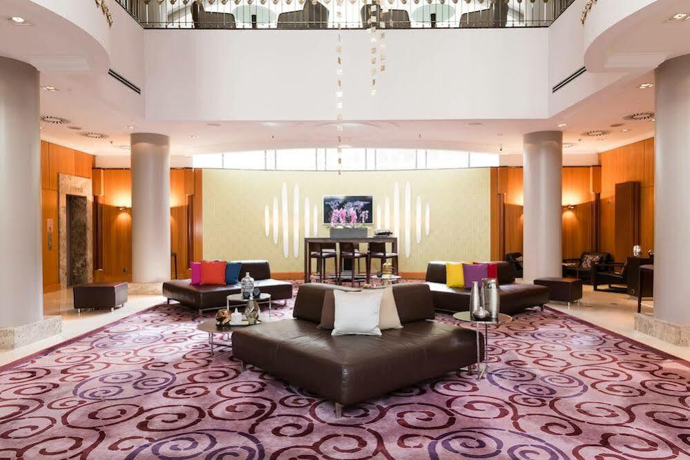 Marriott Executive Apartments בריסל מראה חיצוני תמונה
